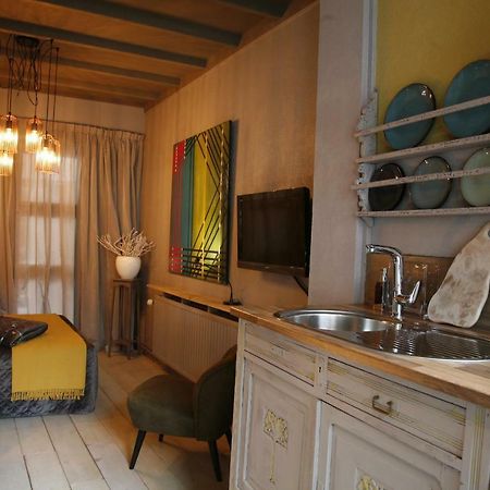 ベルヘン・オプ・ゾーム Downtown46 Bed & Breakfast エクステリア 写真